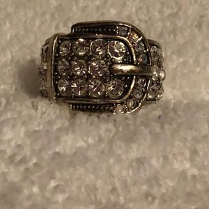 Premiere buckle ring